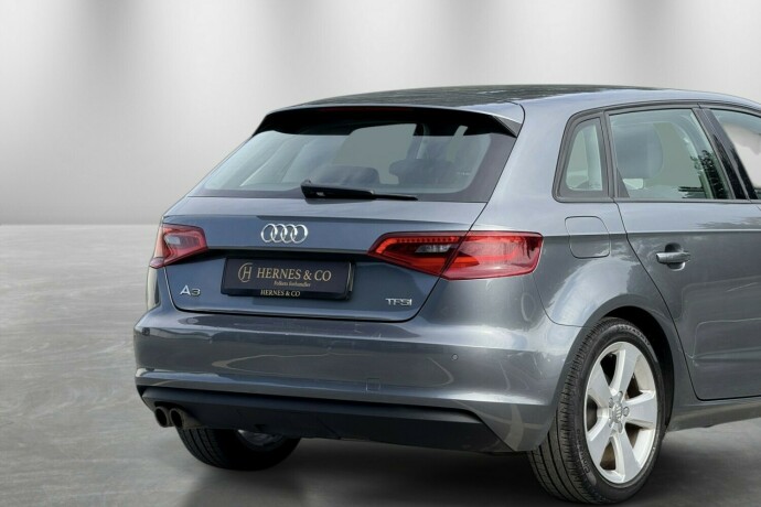 audi-a3-bensin-2013-big-5