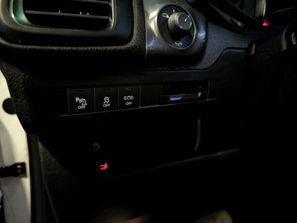citroen-ds5-diesel-2012-big-22