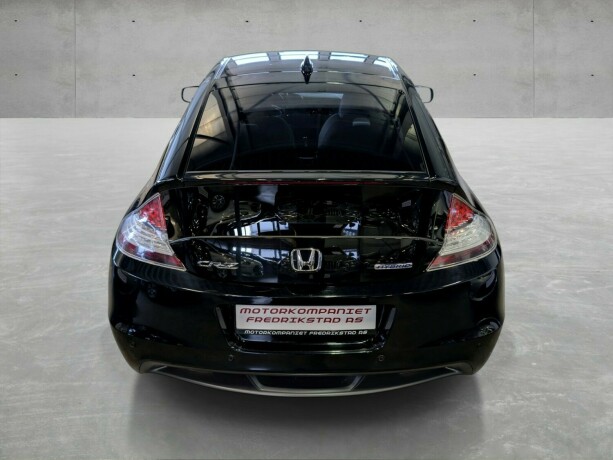 honda-cr-z-bensin-2011-big-11