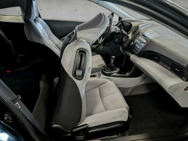 honda-cr-z-bensin-2011-big-21