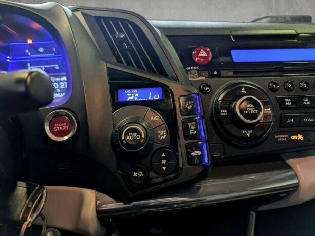 honda-cr-z-bensin-2011-big-15