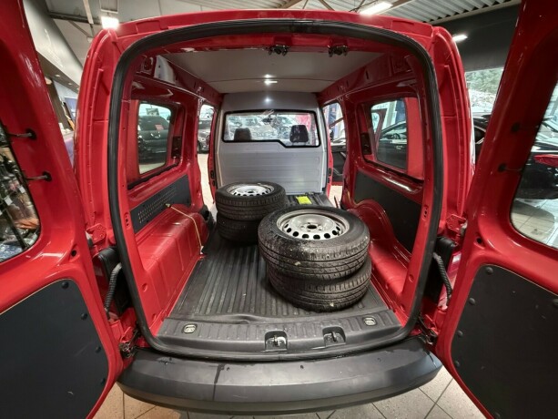 volkswagen-caddy-maxi-diesel-2020-big-23