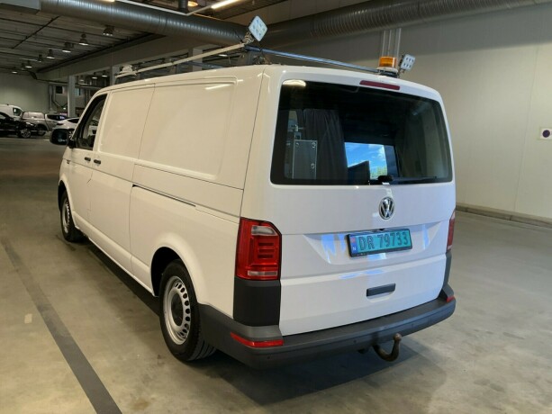 volkswagen-transporter-diesel-2020-big-2
