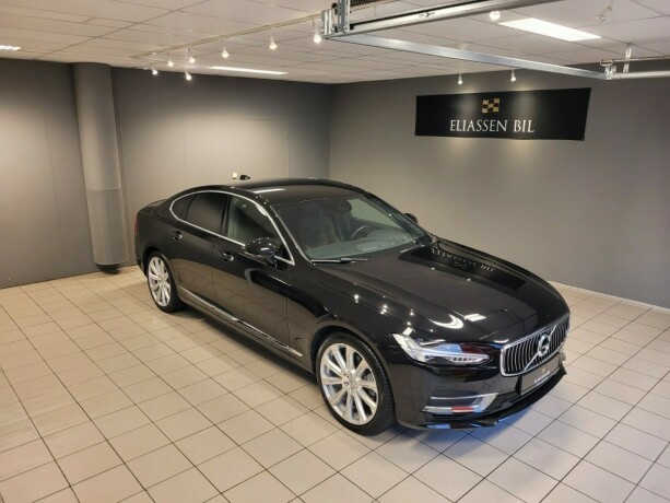 volvo-s90-elektrisitetbensin-2018-big-1
