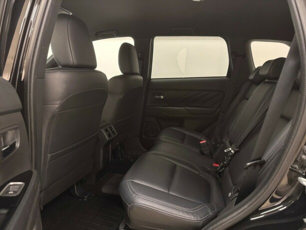 mitsubishi-outlander-elektrisitetbensin-2019-big-8