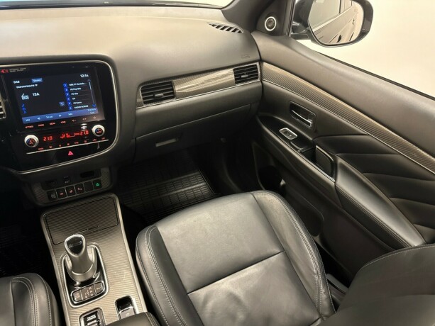 mitsubishi-outlander-elektrisitetbensin-2019-big-11