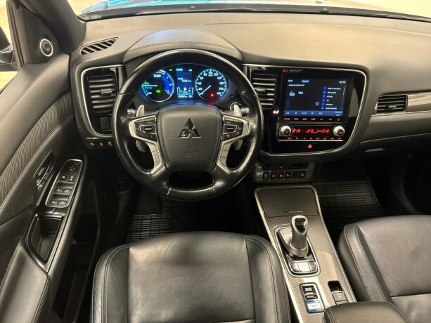 mitsubishi-outlander-elektrisitetbensin-2019-big-10
