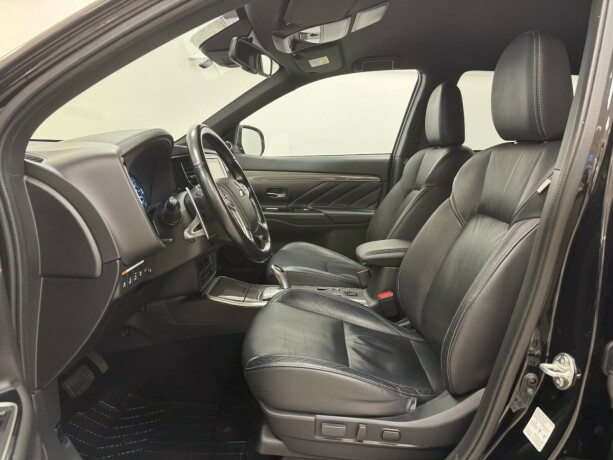 mitsubishi-outlander-elektrisitetbensin-2019-big-6