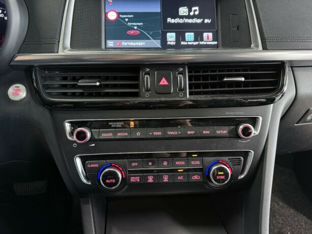 kia-optima-plug-in-petrol-2018-big-23