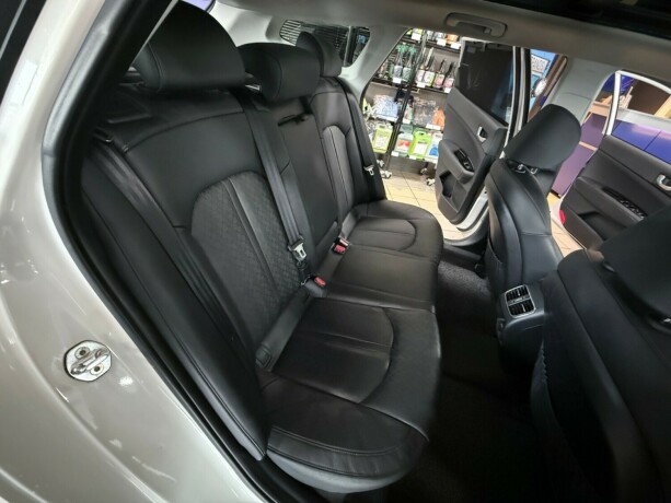 kia-optima-plug-in-petrol-2018-big-36