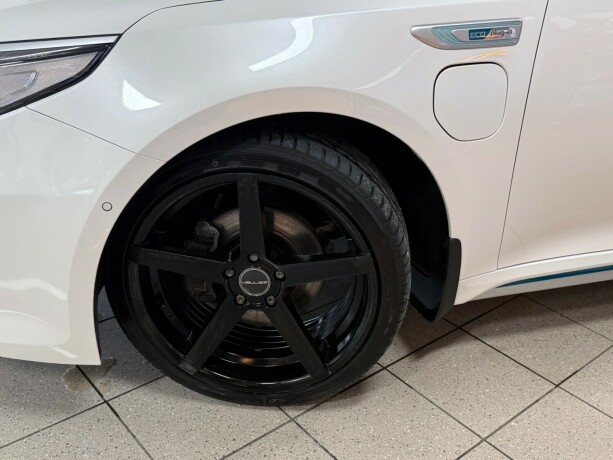 kia-optima-plug-in-petrol-2018-big-3