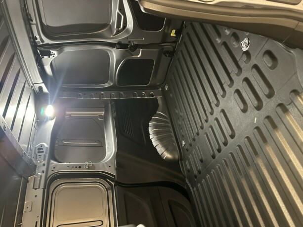 citroen-berlingo-elektrisitet-2022-big-20