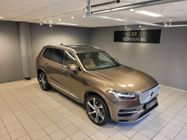 volvo-xc-90-elektrisitetbensin-2018-big-1