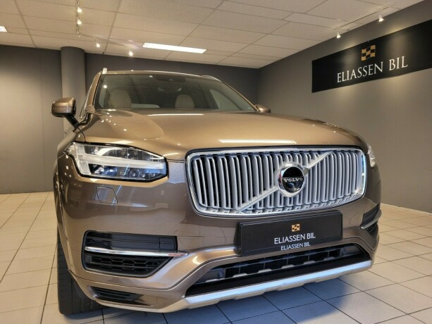 volvo-xc-90-elektrisitetbensin-2018-big-8