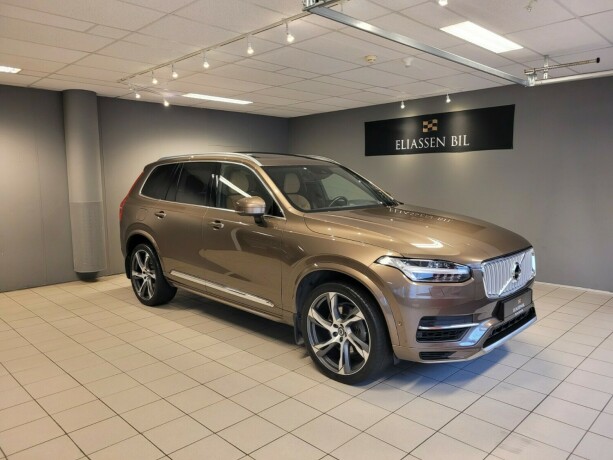 volvo-xc-90-elektrisitetbensin-2018-big-10