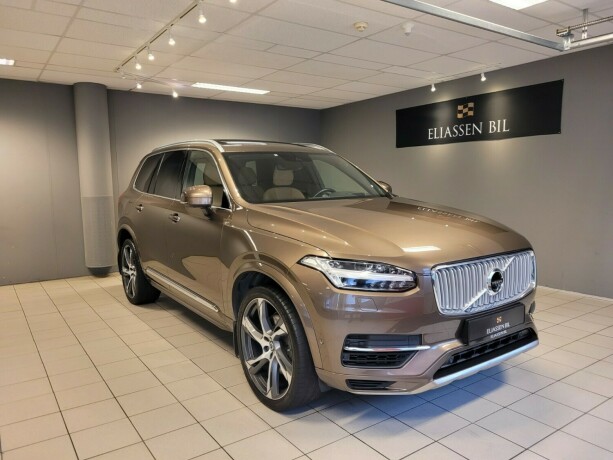 volvo-xc-90-elektrisitetbensin-2018-big-9