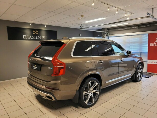 volvo-xc-90-elektrisitetbensin-2018-big-3