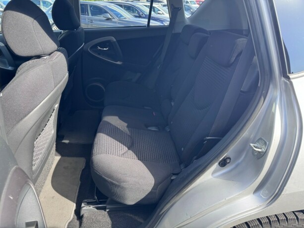 toyota-rav4-diesel-2008-big-11