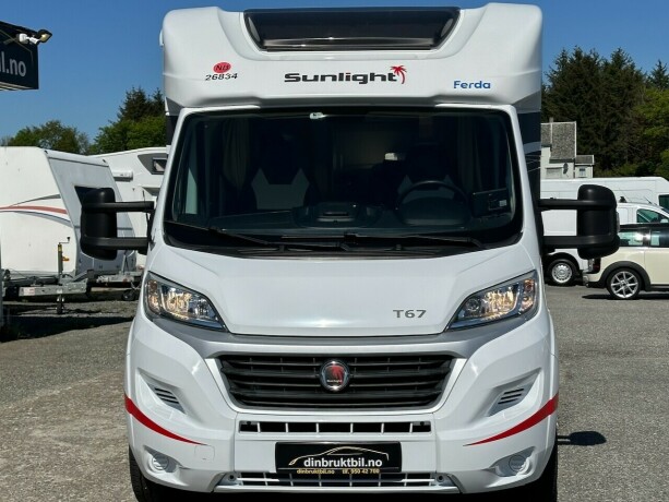 capron-t67t448t743-diesel-2017-big-2