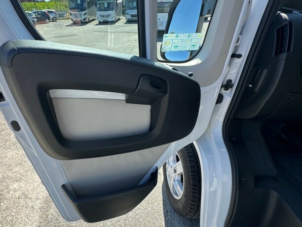 capron-t67t448t743-diesel-2017-big-14