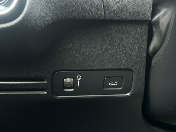 volvo-xc-40-elektrisitet-2021-big-26