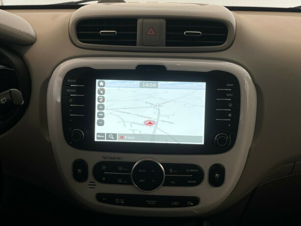 kia-soul-elektrisitet-2016-big-19