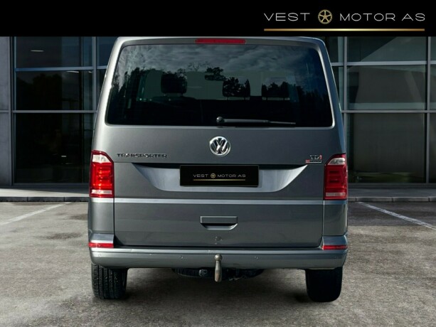 volkswagen-transporter-diesel-2018-big-5