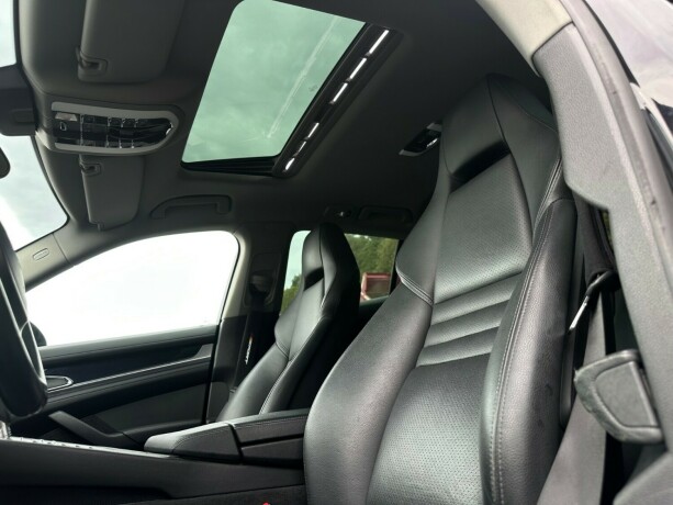 porsche-panamera-bensin-2011-big-10