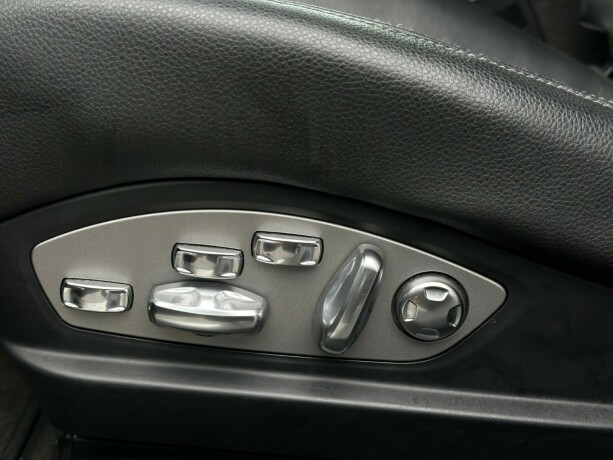 porsche-panamera-bensin-2011-big-9