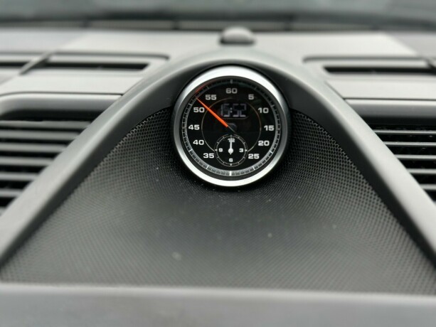 porsche-panamera-bensin-2011-big-32