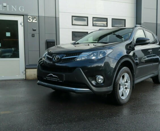 toyota-rav4-diesel-2014-big-2