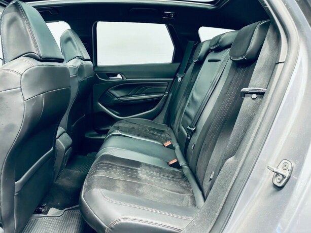 peugeot-308-diesel-2015-big-17