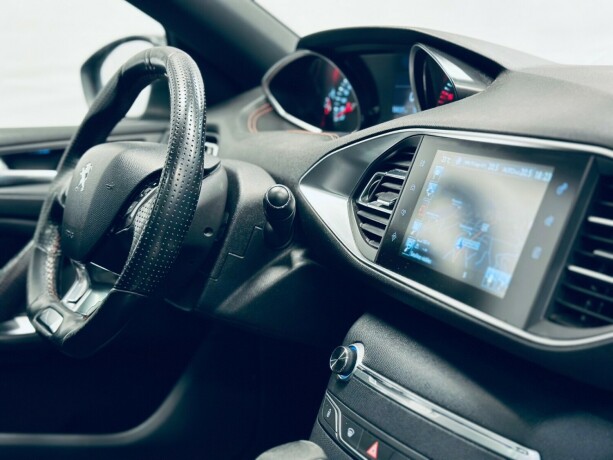 peugeot-308-diesel-2015-big-14