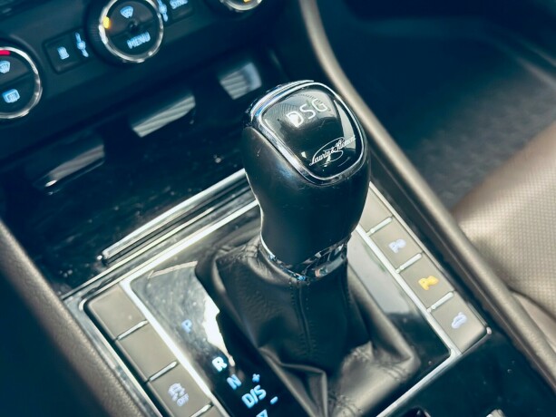 skoda-superb-diesel-2016-big-25