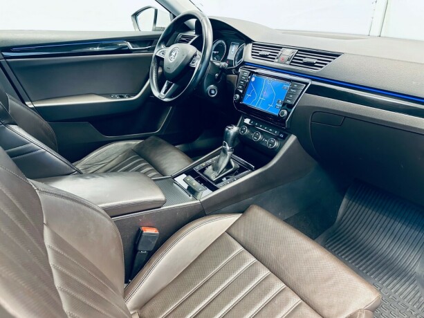 skoda-superb-diesel-2016-big-16