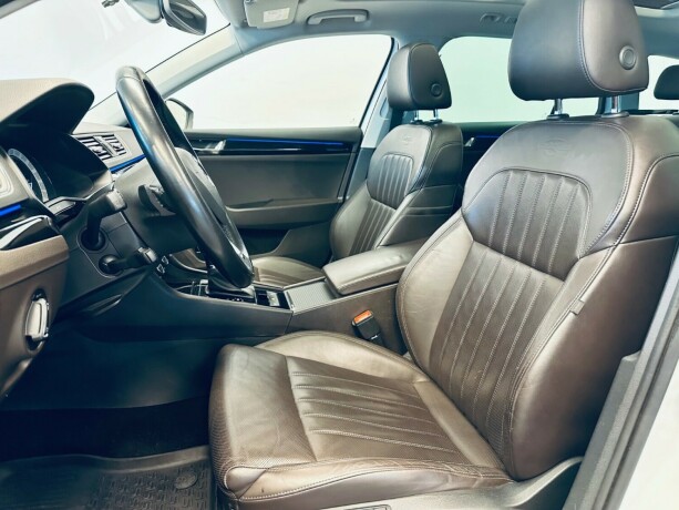 skoda-superb-diesel-2016-big-13