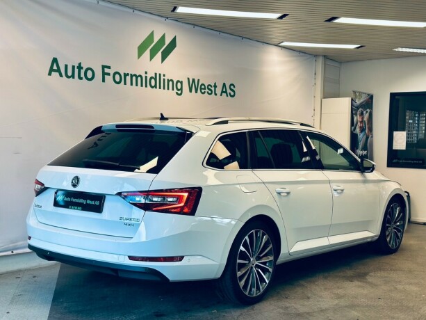 skoda-superb-diesel-2016-big-9