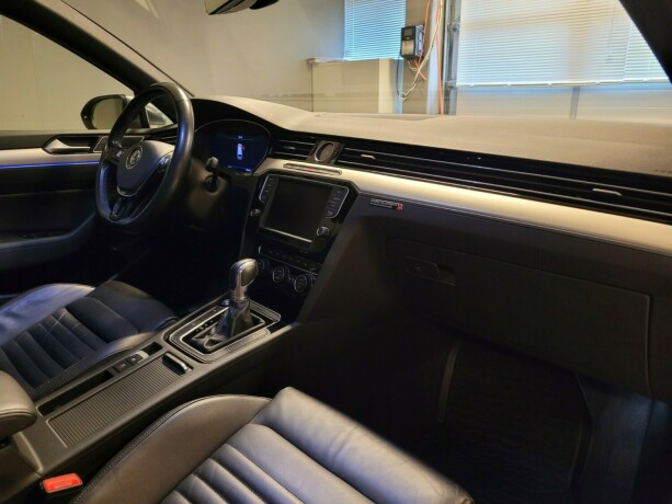 volkswagen-passat-elektrisitetbensin-2017-big-12