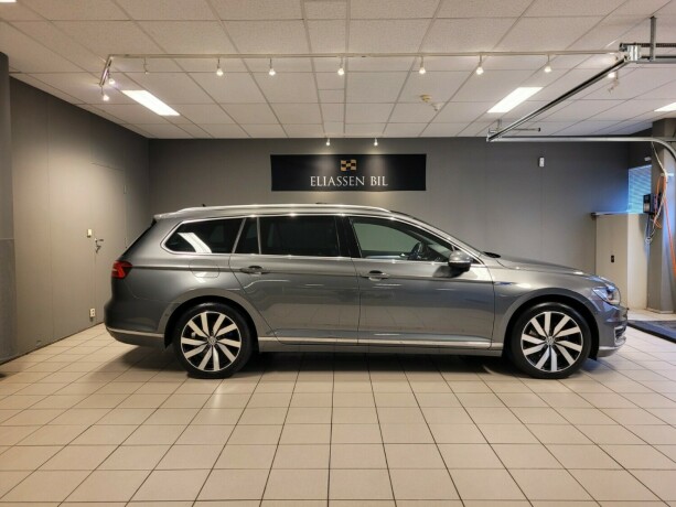volkswagen-passat-elektrisitetbensin-2017-big-2
