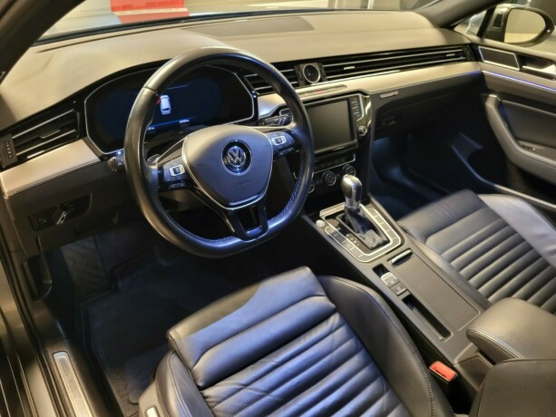 volkswagen-passat-elektrisitetbensin-2017-big-27
