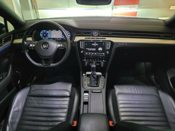 volkswagen-passat-elektrisitetbensin-2017-big-39