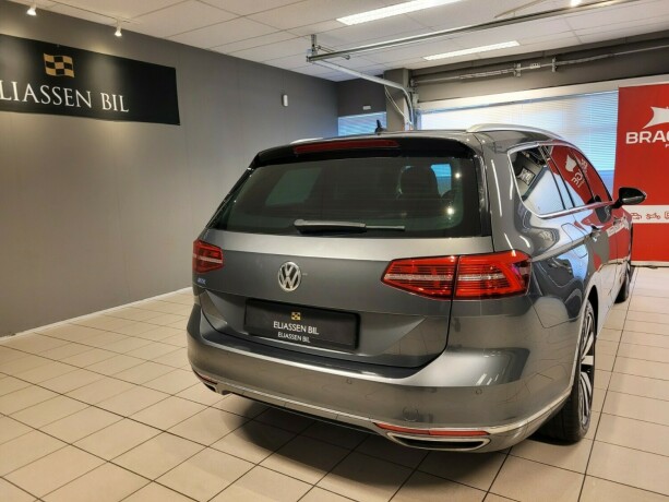 volkswagen-passat-elektrisitetbensin-2017-big-4