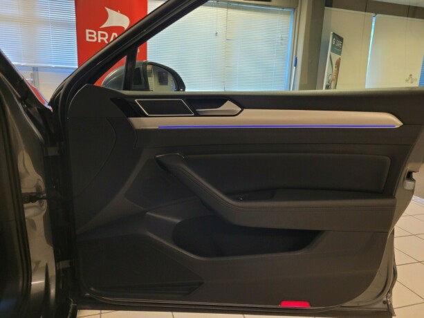 volkswagen-passat-elektrisitetbensin-2017-big-15