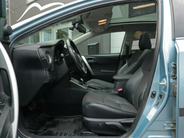 toyota-auris-bensin-2013-big-22