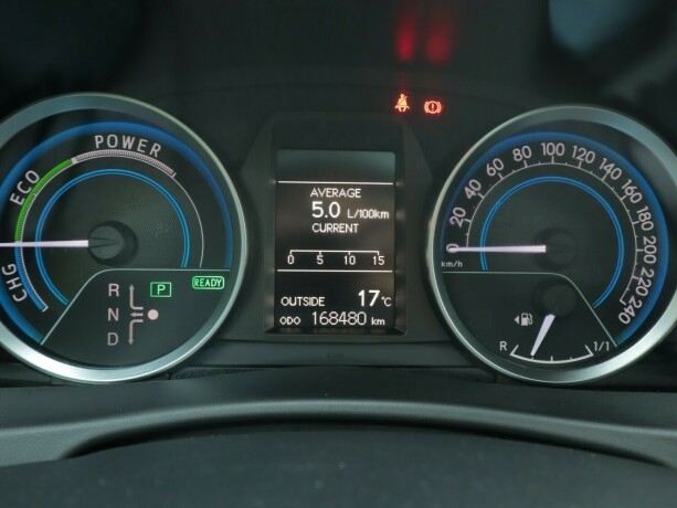 toyota-auris-bensin-2013-big-10
