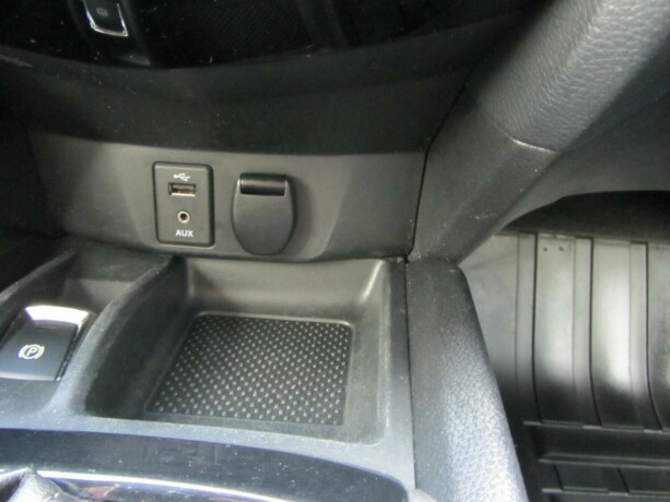 nissan-x-trail-diesel-2015-big-13
