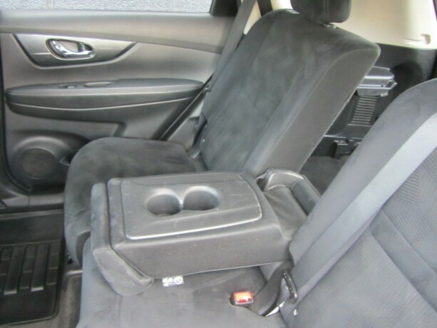 nissan-x-trail-diesel-2015-big-21