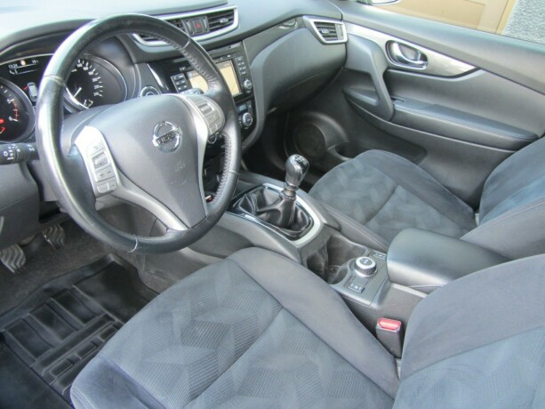 nissan-x-trail-diesel-2015-big-9