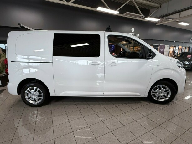 peugeot-expert-diesel-2022-big-7