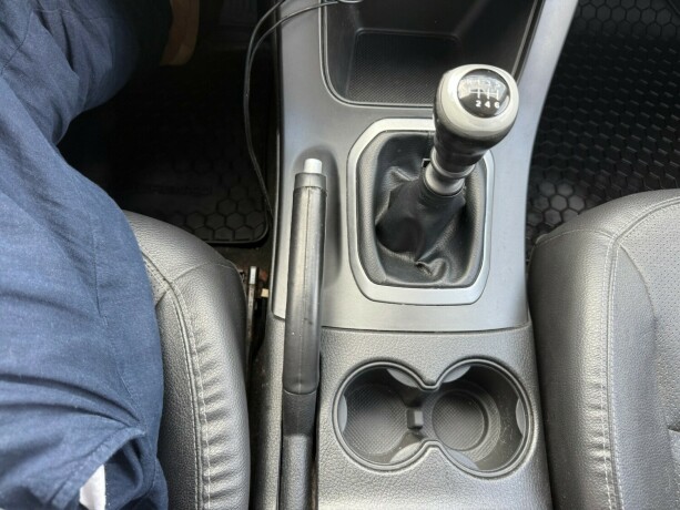 kia-sorento-diesel-2011-big-19